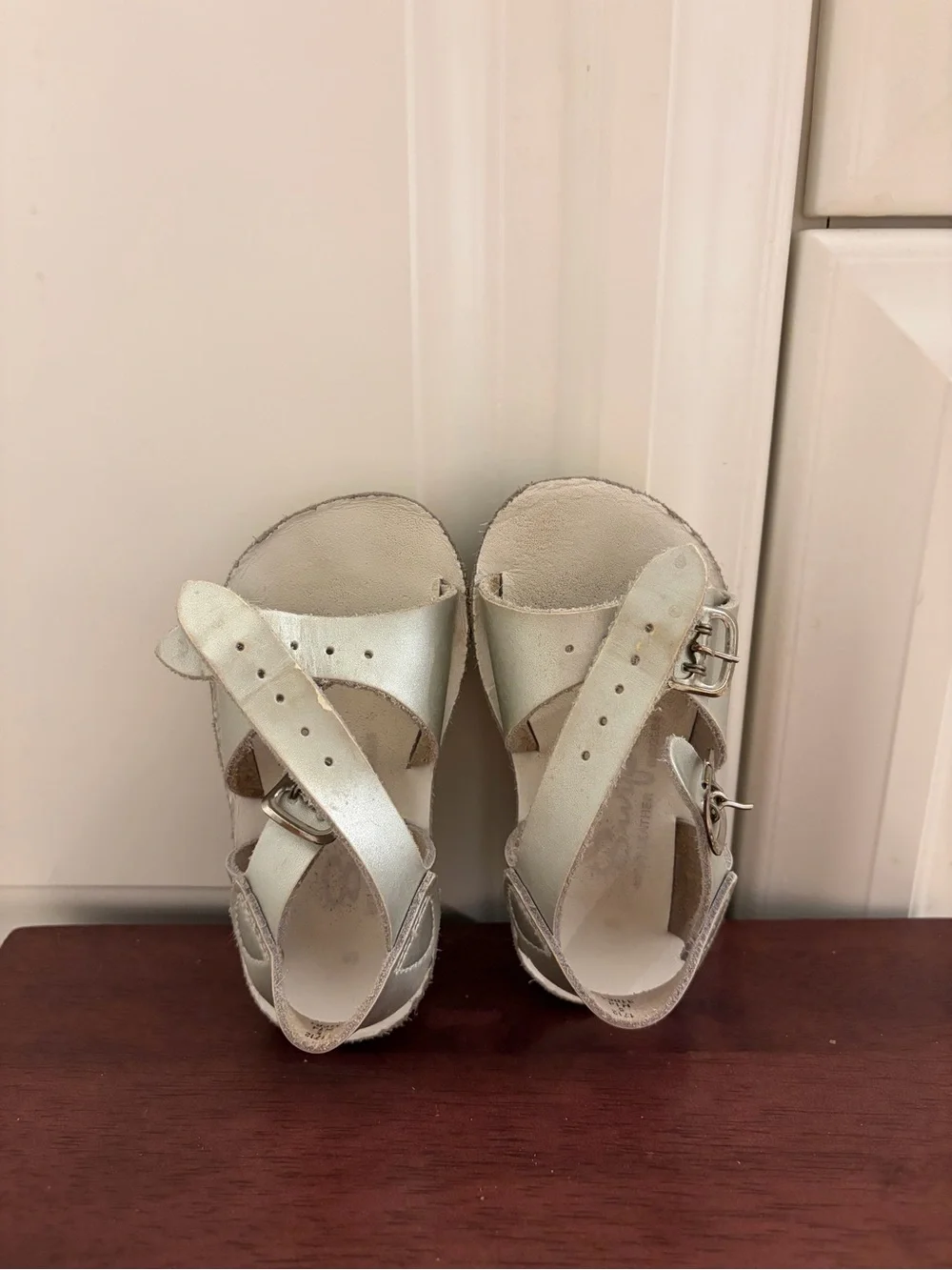 Surfer Toddler Sandals Girls 5 Silver Leather Buckle Summer Shoes